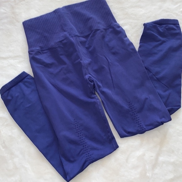 FREE PEOPLE Movement High-Rise 7/8 Length Good Karma Leggings NWOT - Picture 4 of 7